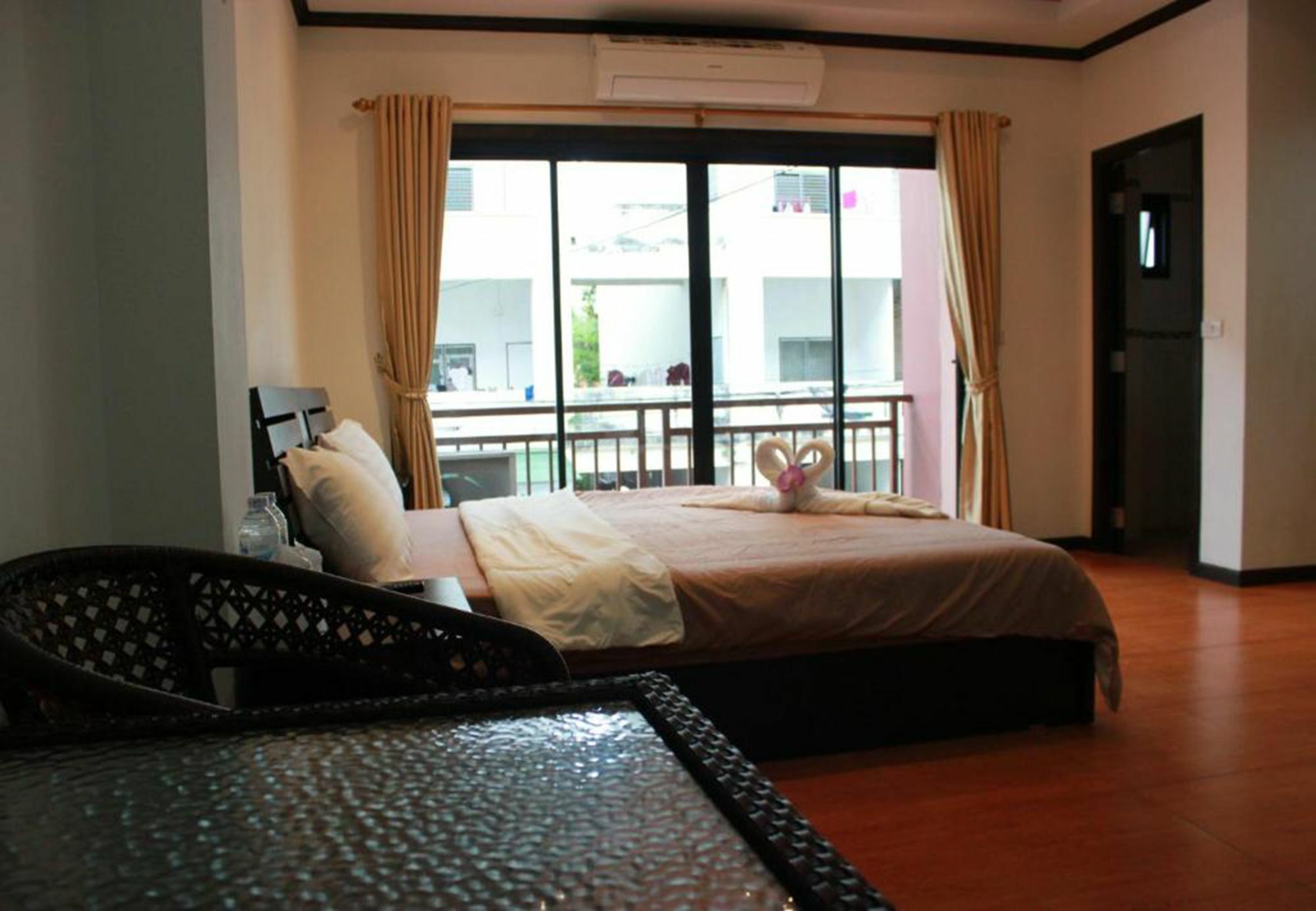 K&J Apartment Ban Nong Tabaek Extérieur photo